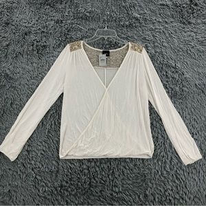 Daytrip Shirt Womens Medium Faux Wrap White Long Sleeve Sequin Shoulder NWT